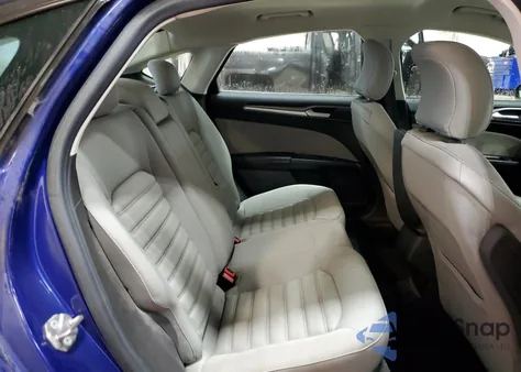 2015 Ford Fusion S z USA, uszkodzony, nr VIN 3FA6P0G79FR221636